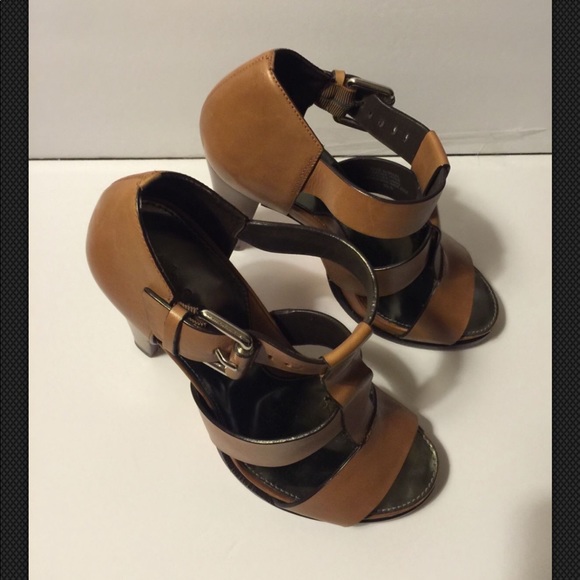 Theory Brown T- strap Platform sandal heels 9.5 - Picture 2 of 5